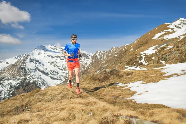 How Can Altitude Training Be Safely Implemented in Youth Athletic Programs?